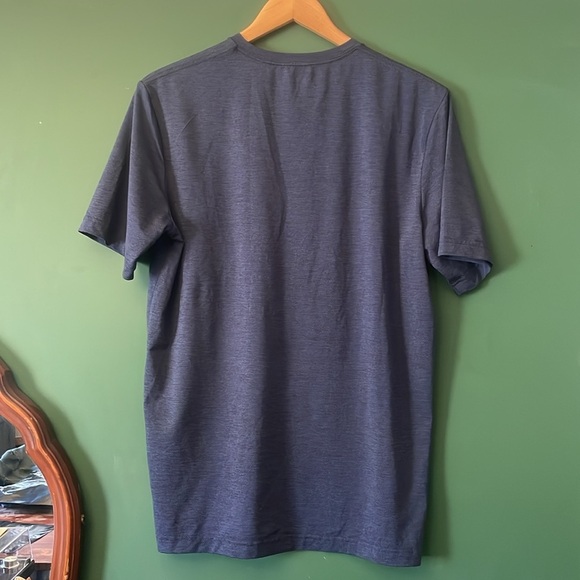 Travis Matthew Men's M Performance Tee Blue Dri-fit - Picture 3 of 3